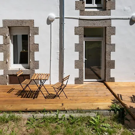 Independante Fou De Bassan * بريست