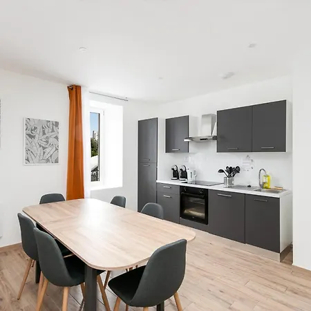 Apartment Independante Fou De Bassan