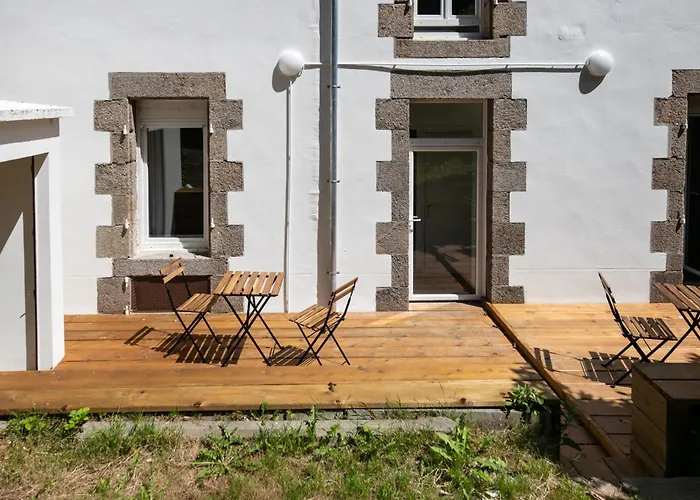 Independante Fou De Bassan * بريست