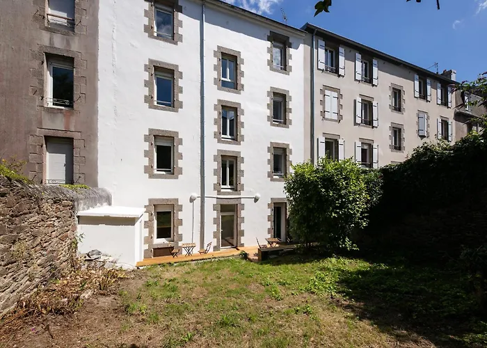 Independante Fou De Bassan * بريست