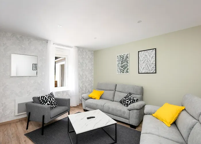 Independante Fou De Bassan * بريست